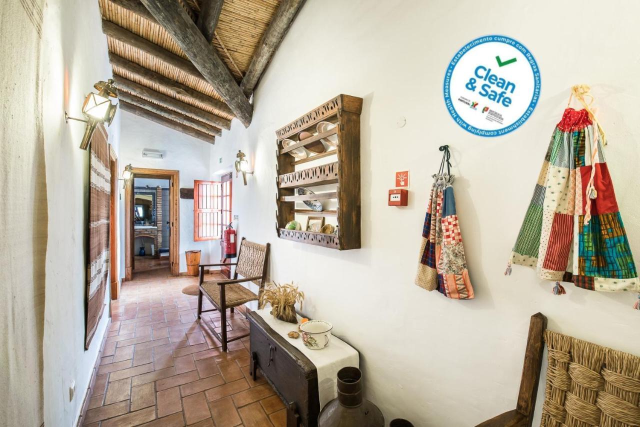 Horta Da Quinta Guest House แมร์โตลา ภายนอก รูปภาพ