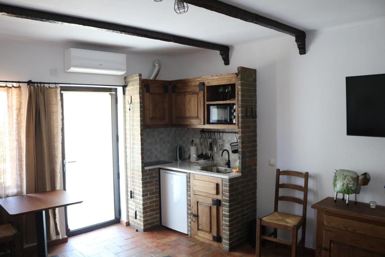 Horta Da Quinta Guest House แมร์โตลา ภายนอก รูปภาพ