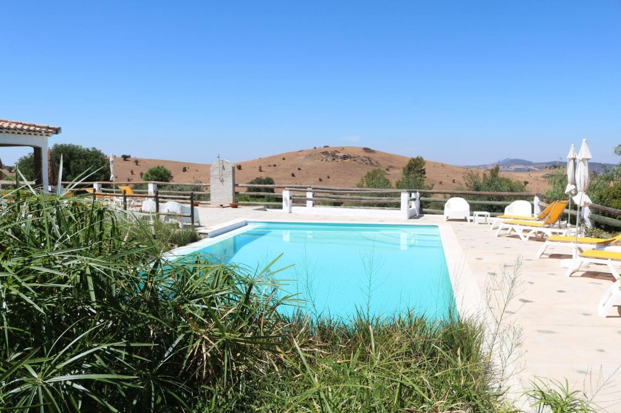 Horta Da Quinta Guest House แมร์โตลา ภายนอก รูปภาพ